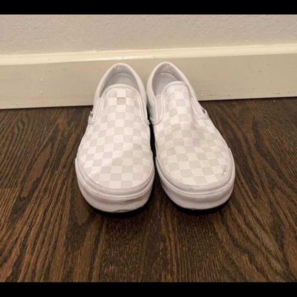 white checkered vans